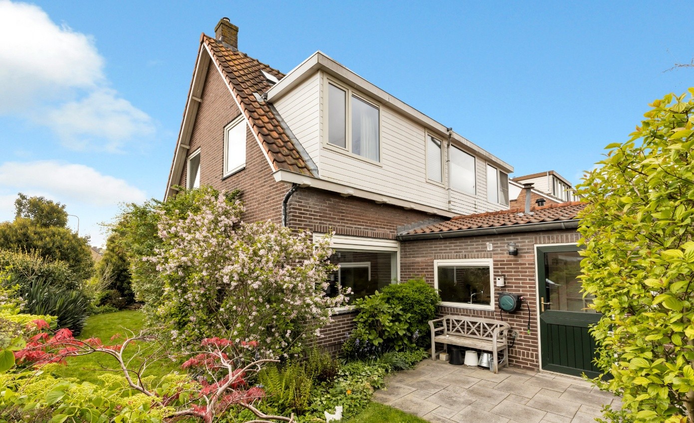 ALBRANDSWAARDSEWEG 112 – POORTUGAAL